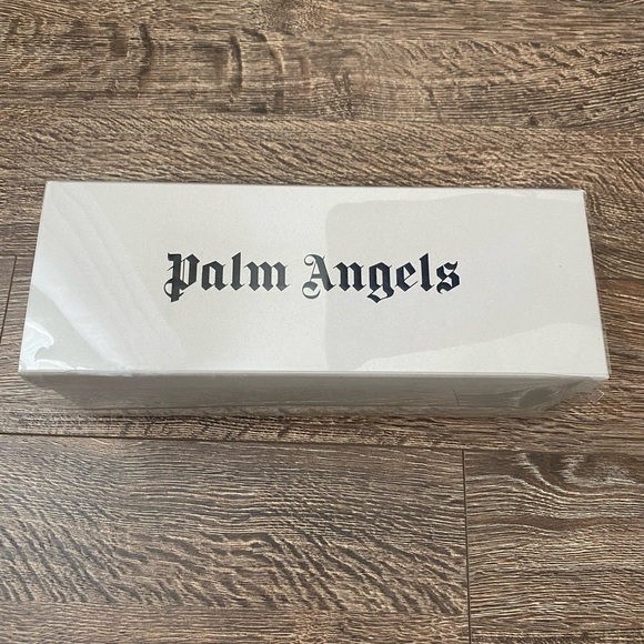 SOLD. BRAND NEW Palm Angel Slides - Picture 3 of 6